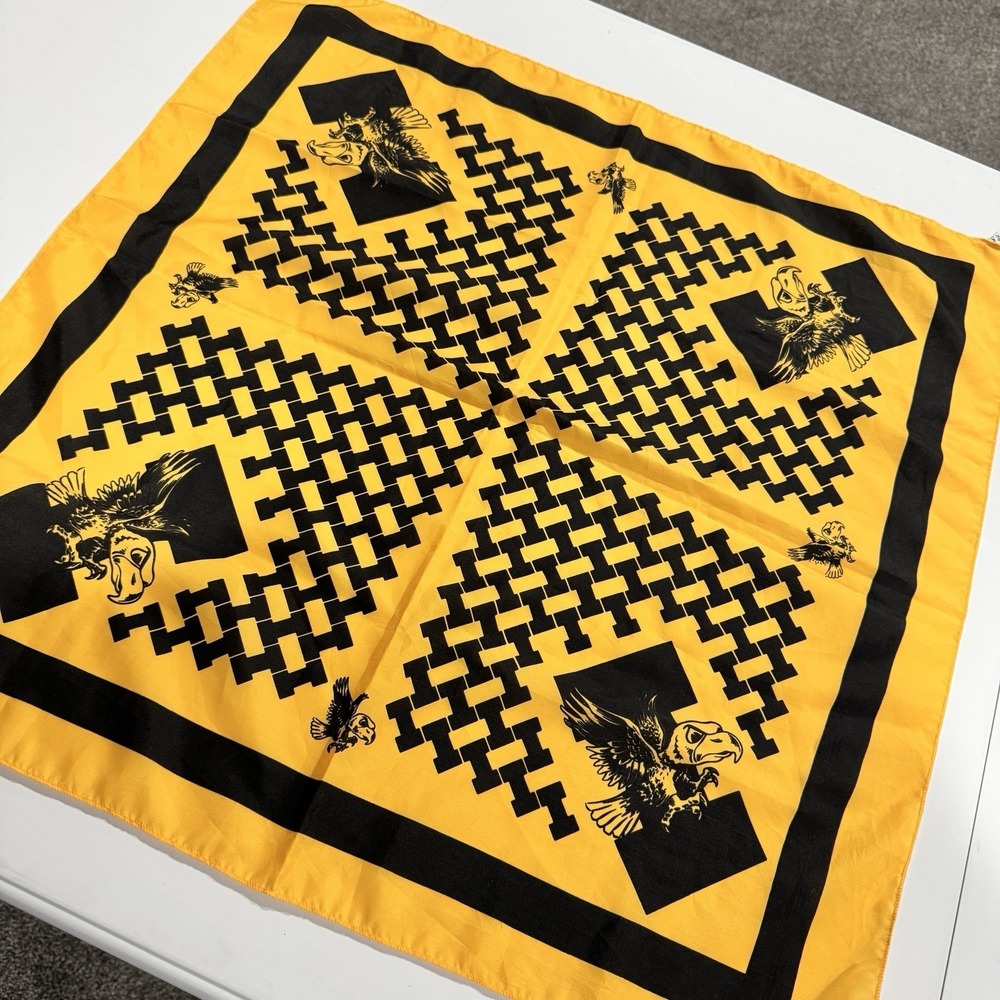 Iowa Hawkeyes Vtg 80s Herky Bandana Handkerchief 24" X 24" Football Basketball